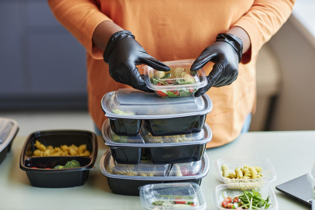 Aubergine & Zucchini bietet flexible Verpflegungskonzepte und leckeres Mittagessen für Kitas und Schulen in Selb und Umgebung.